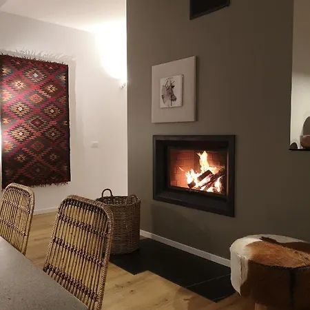 Gora - For 22 Guests, пампорово, Rhodope Mountains Hébergement de vacances Progled