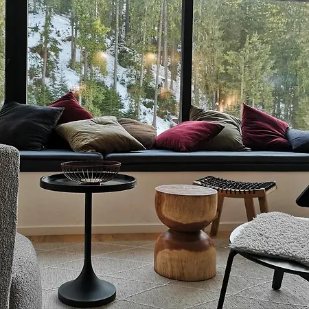 Gora - For 22 Guests, пампорово, Rhodope Mountains 펜션 *