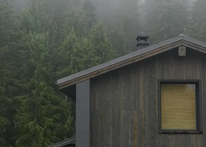 Dom wakacyjny Gora - For 22 Guests, пампорово, Rhodope Mountains